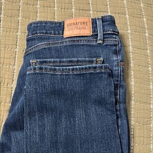 Levi Strauss Blue Denim Jeans Women’s Mid-Rise Straight Leg size 10 long